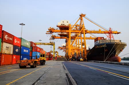 Oman’s Trade Balance Records 3.4 billion OMR Surplus by the End of May 2026
